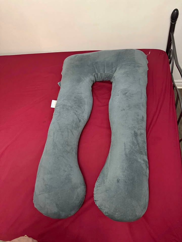 Pregnancy pillow