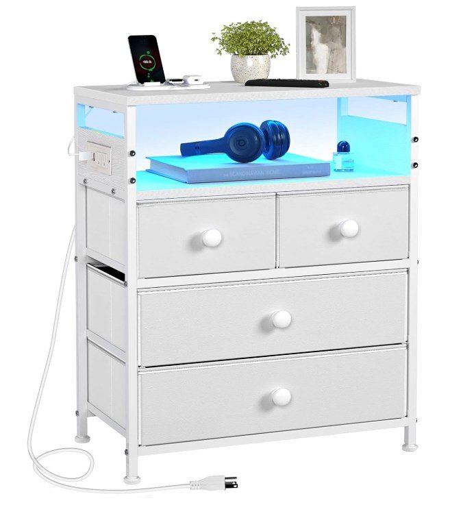 REAHOME Nightstand with Charging Station