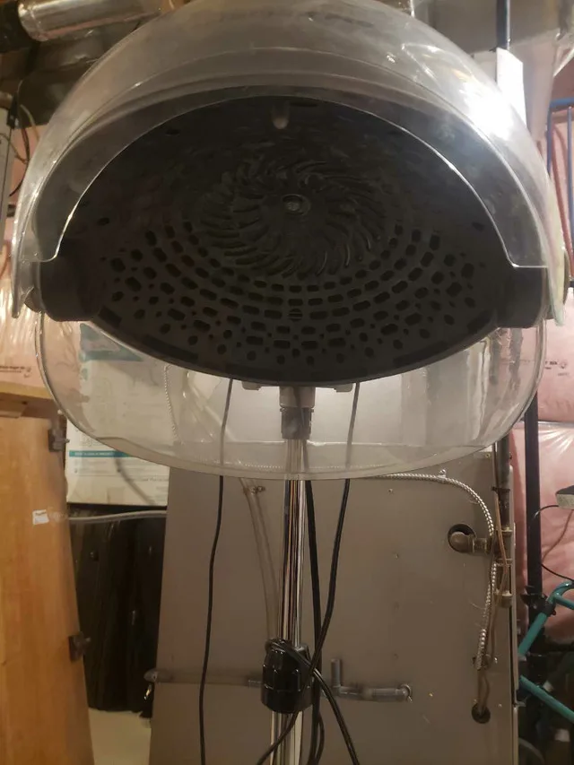 Themal stand up Hair dryer image indicator(3)