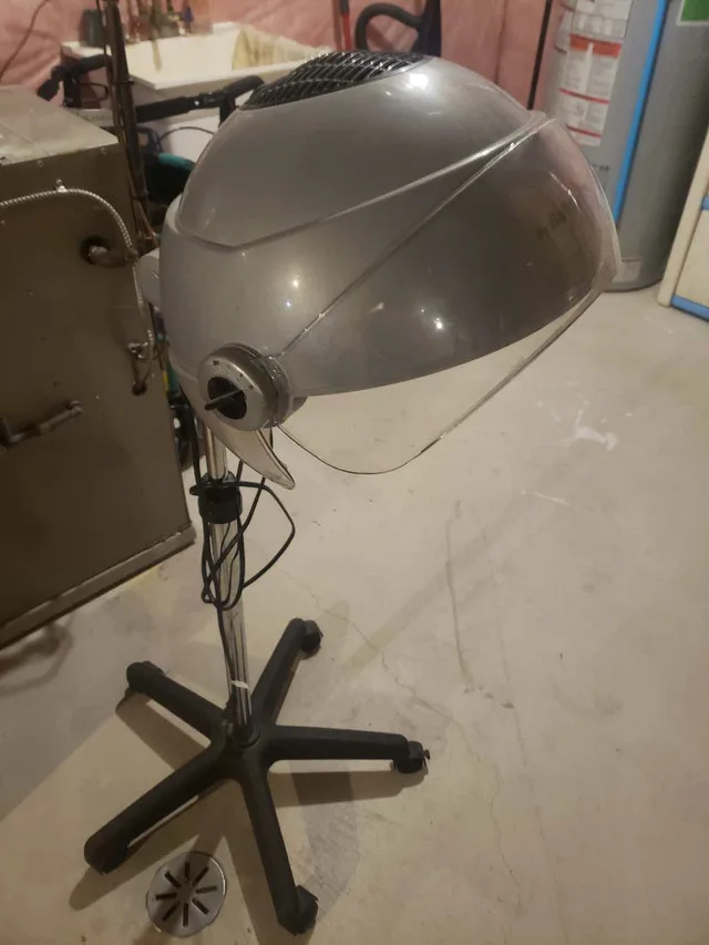 Themal stand up Hair dryer image indicator(4)