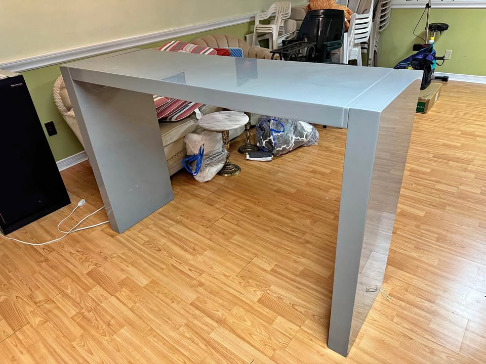 Console table