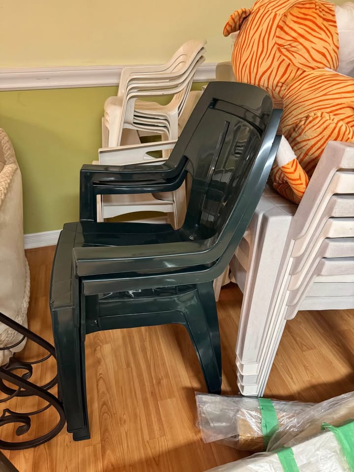 8 Patio chairs - photo 2