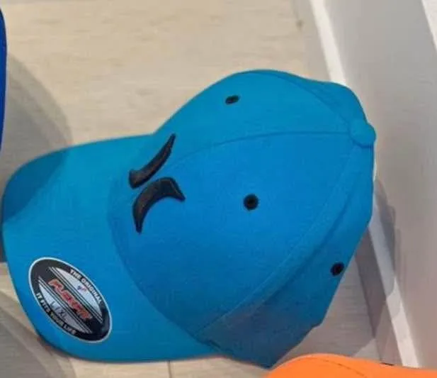 New Hurley flexfit hat blue l/xl