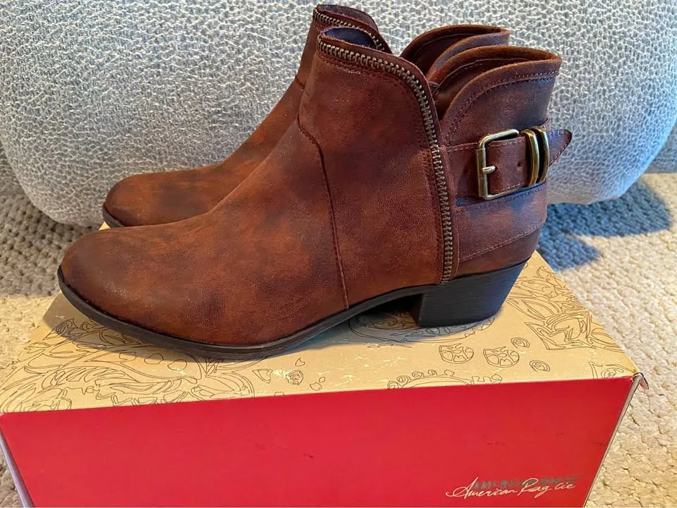 Women’s American Rag Edee Ankle Booties, in Chocolate, size 8.5 thumbnail