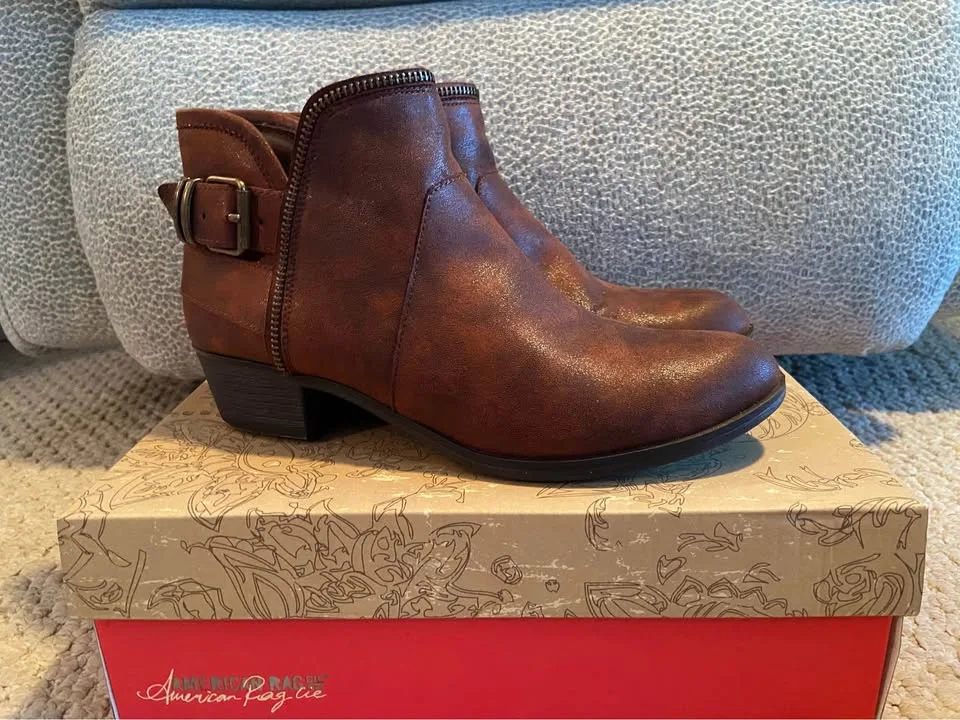 Women’s American Rag Edee Ankle Booties, in Chocolate, size 8.5 image indicator(3)