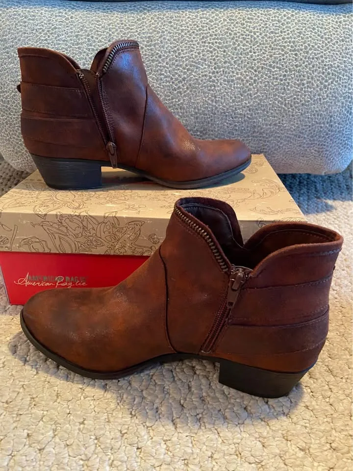 Women’s American Rag Edee Ankle Booties, in Chocolate, size 8.5 image indicator(6)