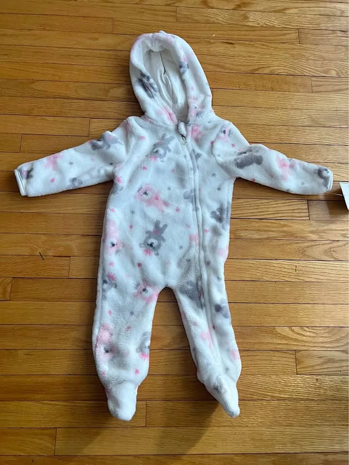Infant Sleeper size 6-9 months. Port union/401/Pickering area. ￼ thumbnail