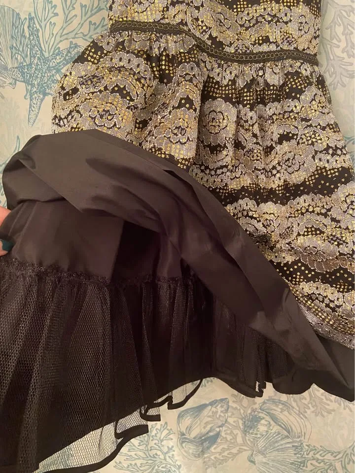 Girl’s fancy black/gold/silver sparkly dress, size 14 image indicator(8)