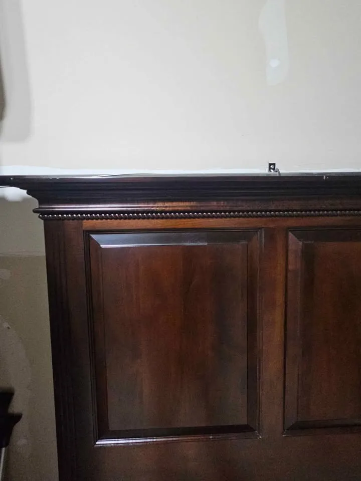 🥕REDUCED! Florentino Solid Wood King Bed image indicator(6)