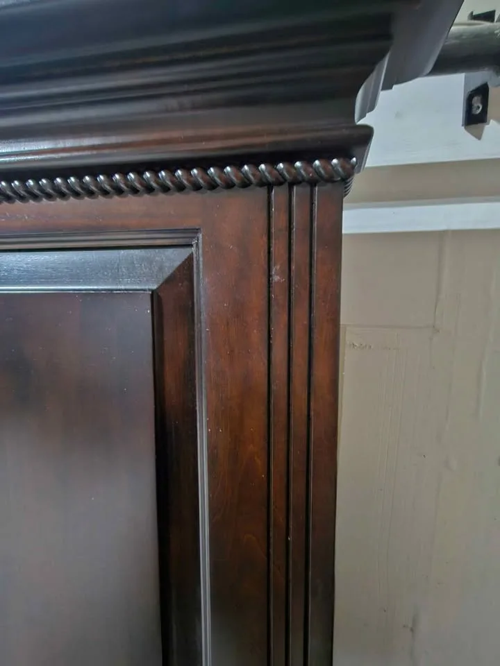 🥕REDUCED! Florentino Solid Wood King Bed image indicator(8)