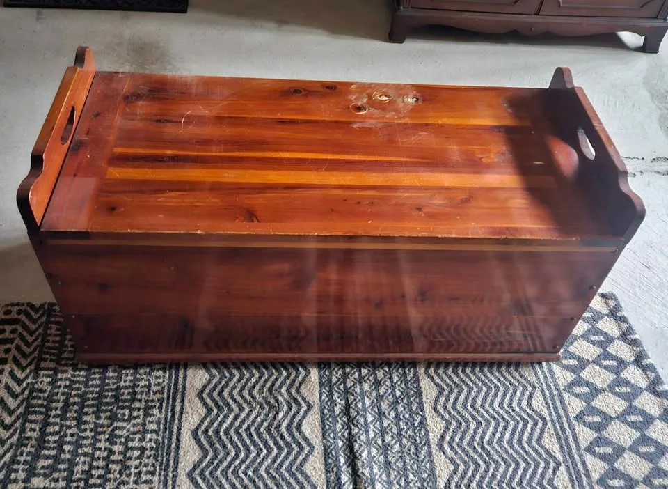Reduced! Vintage Solid Wood Cedar Blanket Box image indicator(3)