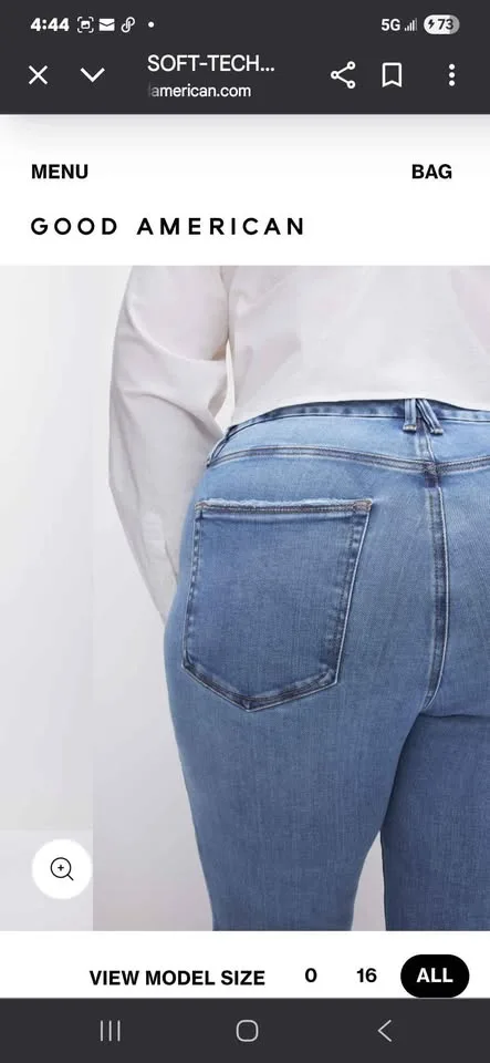 New With Tags Women's 'Good American' Relaxed Distressed Stretch image indicator(9)