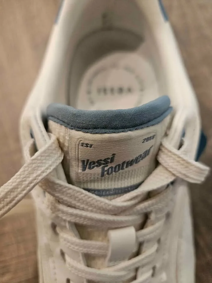 Women's Vessi Courtside Classic Shoes image indicator(6)