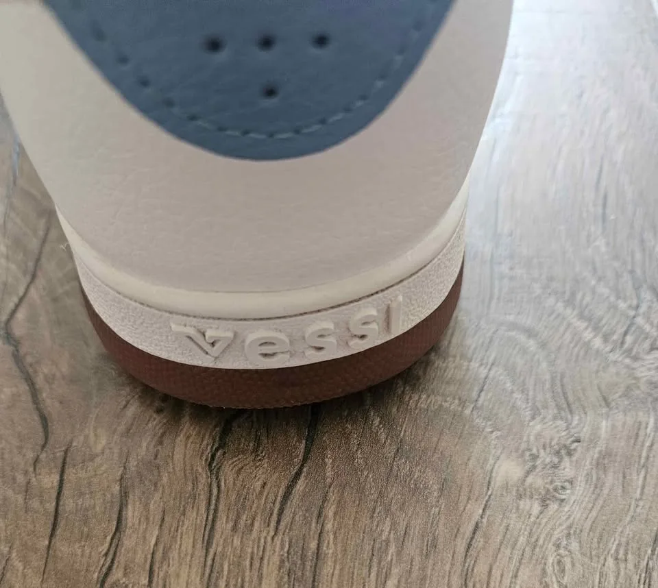 Women's Vessi Courtside Classic Shoes image indicator(7)