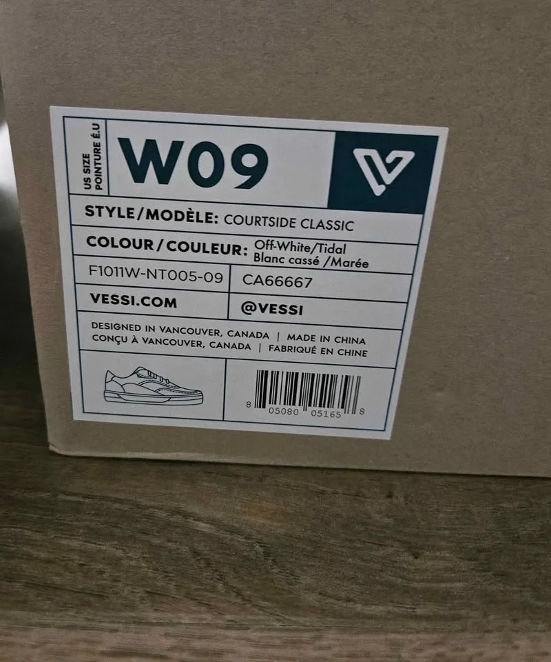 Women's Vessi Courtside Classic Shoes image indicator(10)