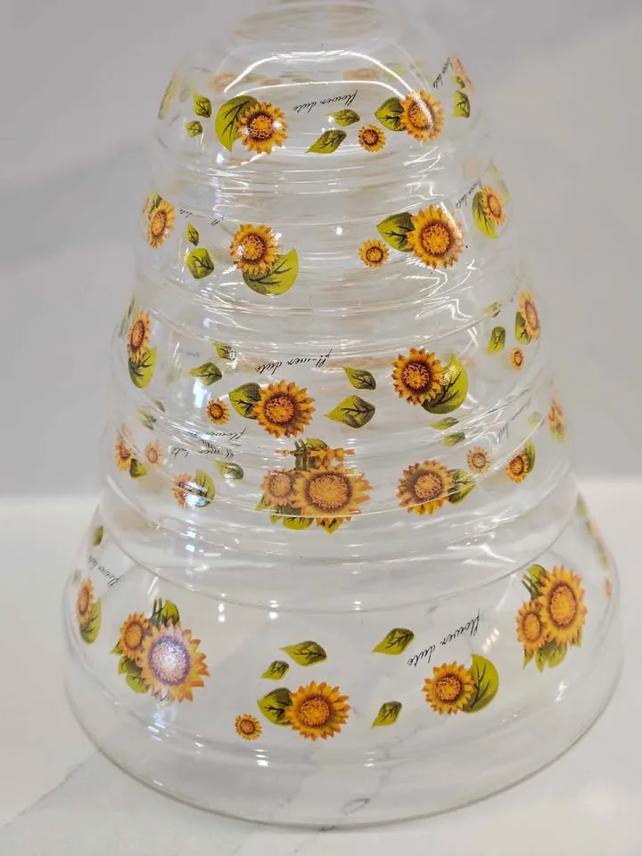 Set of 5 Vintage Imperial Glass Nesting Bowls image indicator(5)