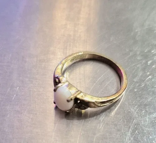 Vintage Moonstone Ring* image indicator(3)