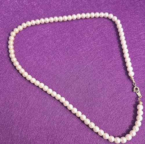 Vintage Faux Pearl Necklace* thumbnail