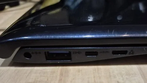 Samsung ATIV Book 9 with Touchscreen image indicator(3)