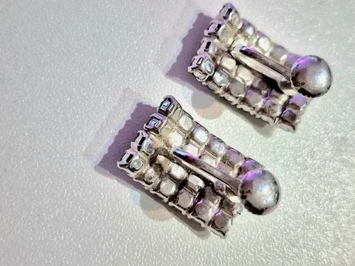 Vintage Rhinestone Earrings – Screw-Back, 1950's Glam image indicator(3)