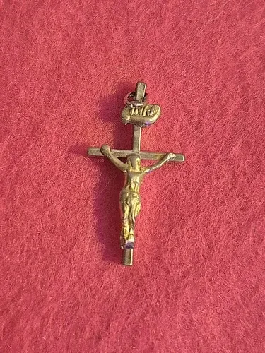 vintage crucifix pendant* thumbnail