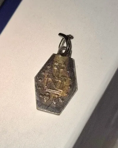 Miraculous Medal - Vintage Virgin Mary Medallion* image indicator(2)