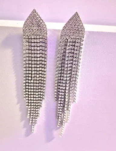 vintage rhinestone chandelier earrings* thumbnail