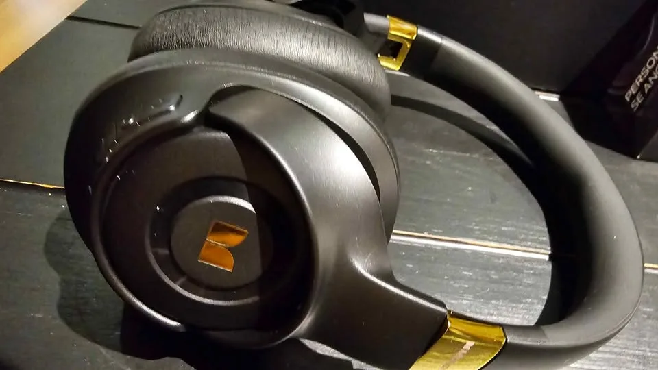 Monster Persona Se Anc. Wireless headphones image indicator(5)