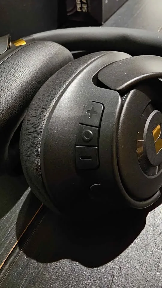 Monster Persona Se Anc. Wireless headphones image indicator(6)