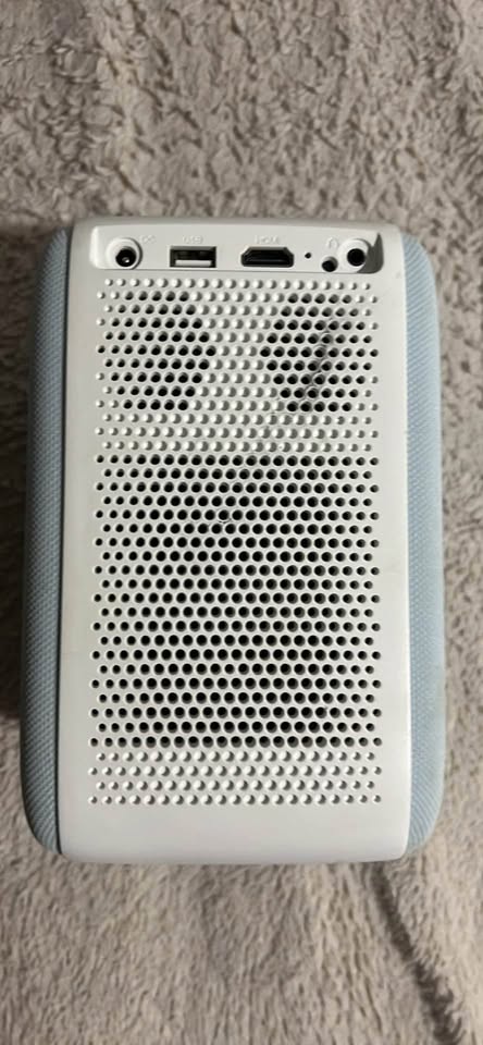 Vimgo 4k peojector and speaker - photo 2