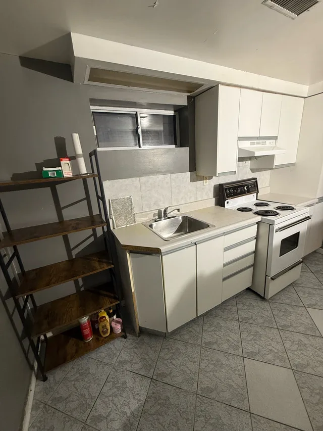 Studio for Rent thumbnail