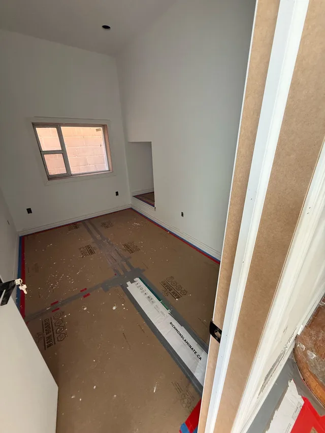 Upcoming room for rent image indicator(4)