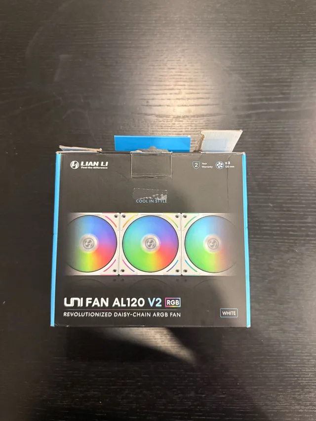 Lian Li UNI FAN AL120 V2 thumbnail