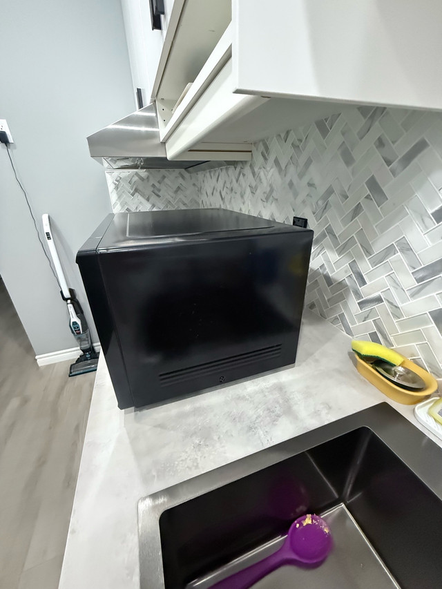 Panasonic Microwave - photo 2