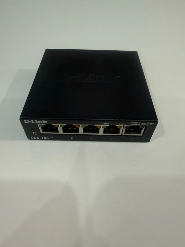 D-link Ethernet Gigabit Switch thumbnail