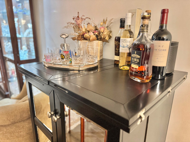 Pottery Barn bar storage/serving cabinet - photo 3