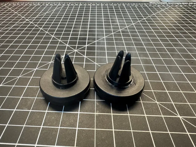 Tech 1 Magnetic phone holder for vents image indicator(2)