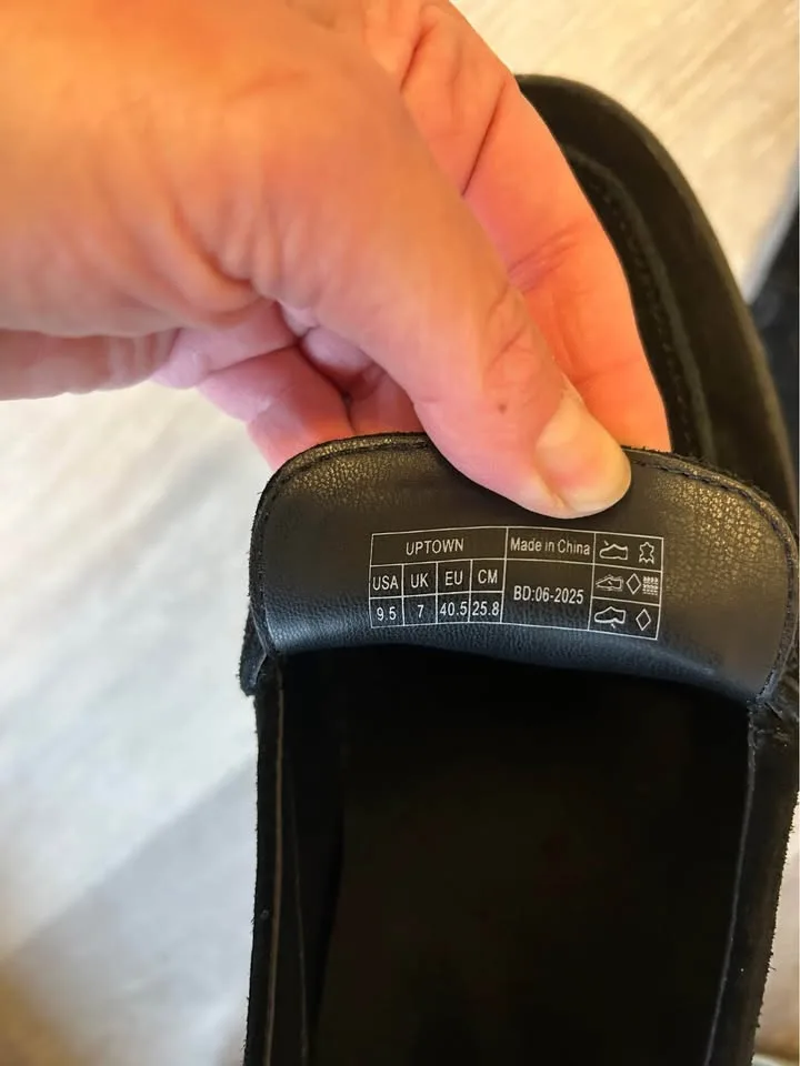 Vionic Uptown Loafer Black Suede image indicator(3)