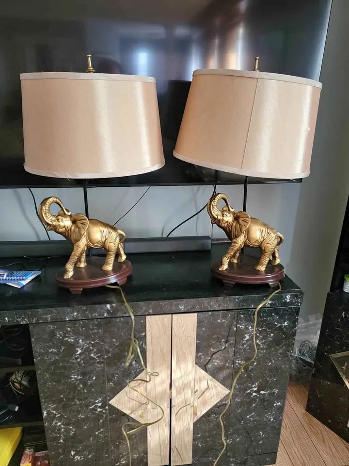 Elephant lamps