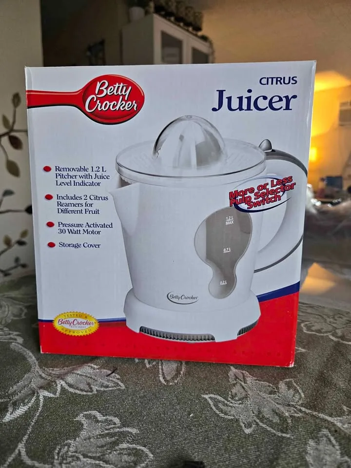 Citrus juicer