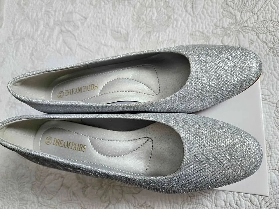 New beautiful shoes size 9 1/2