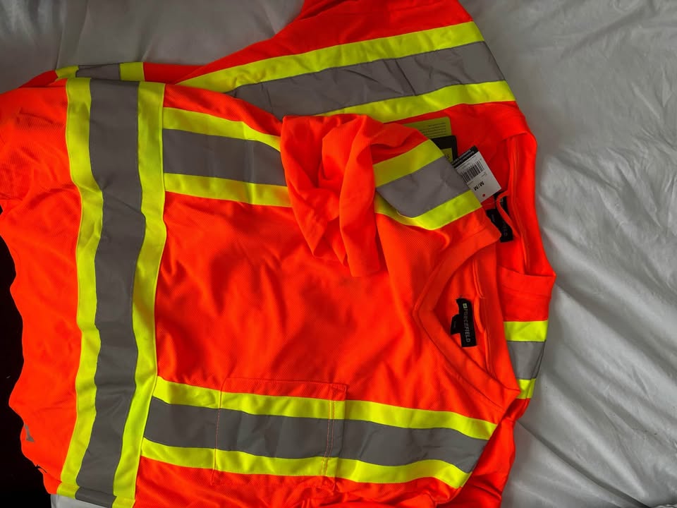 High visibility shirts! - photo 2