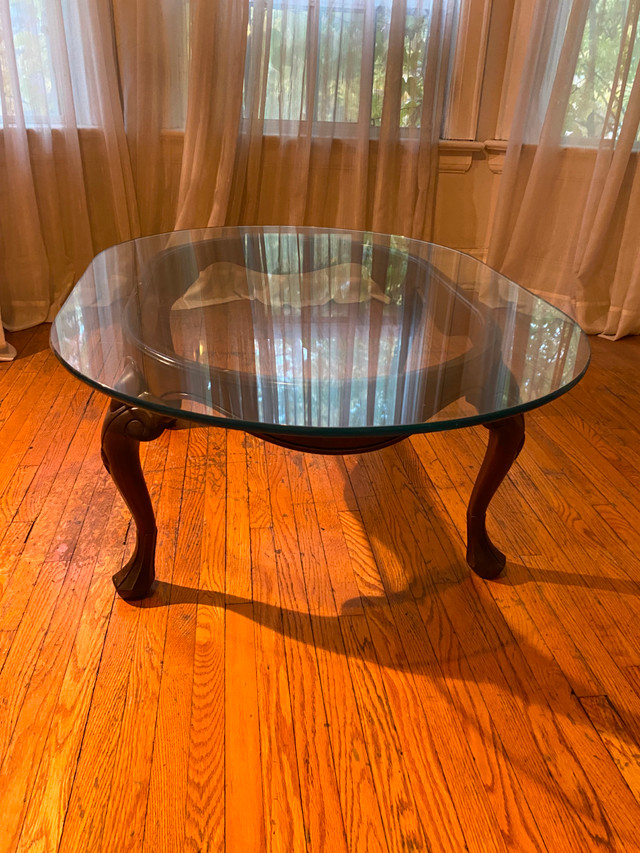 Vintage wood coffee table with glass - photo 2