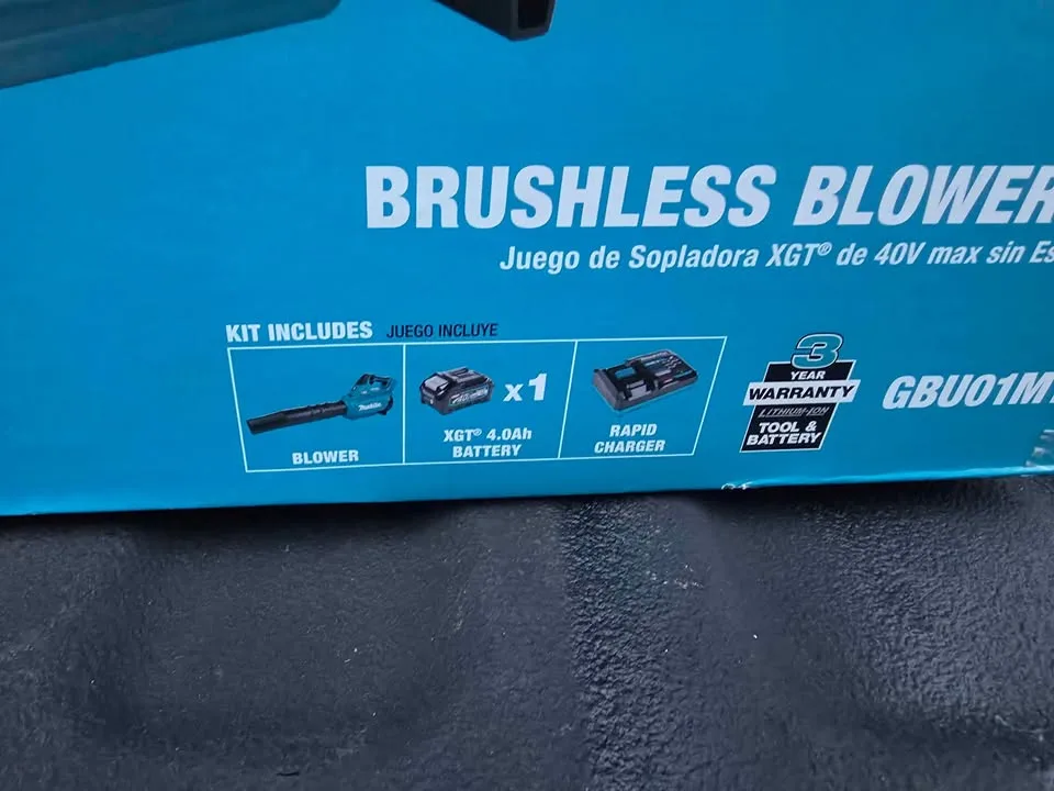 Makita XGT 40V Max Cordless Leaf Blower Kit image indicator(3)