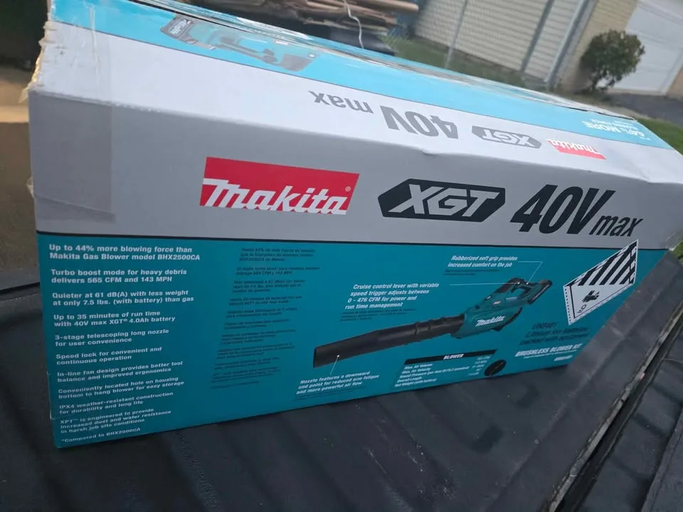 Makita XGT 40V Max Cordless Leaf Blower Kit image indicator(4)