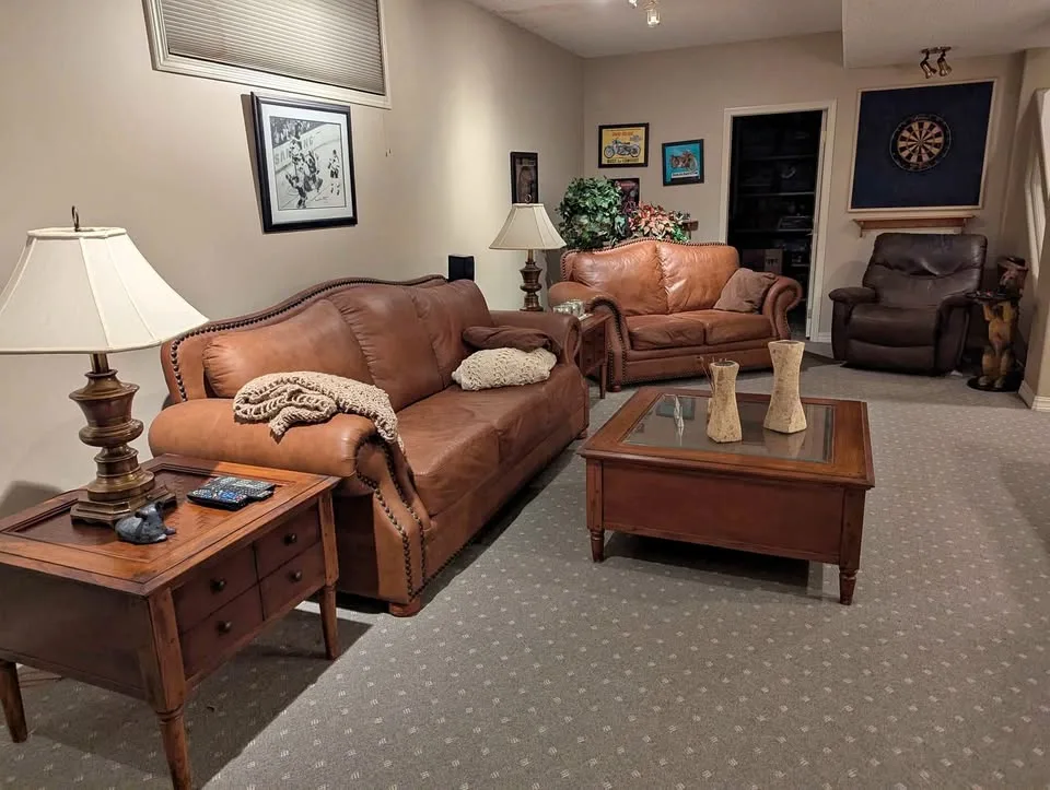 Couches lamps coffee table end tables please read post before me