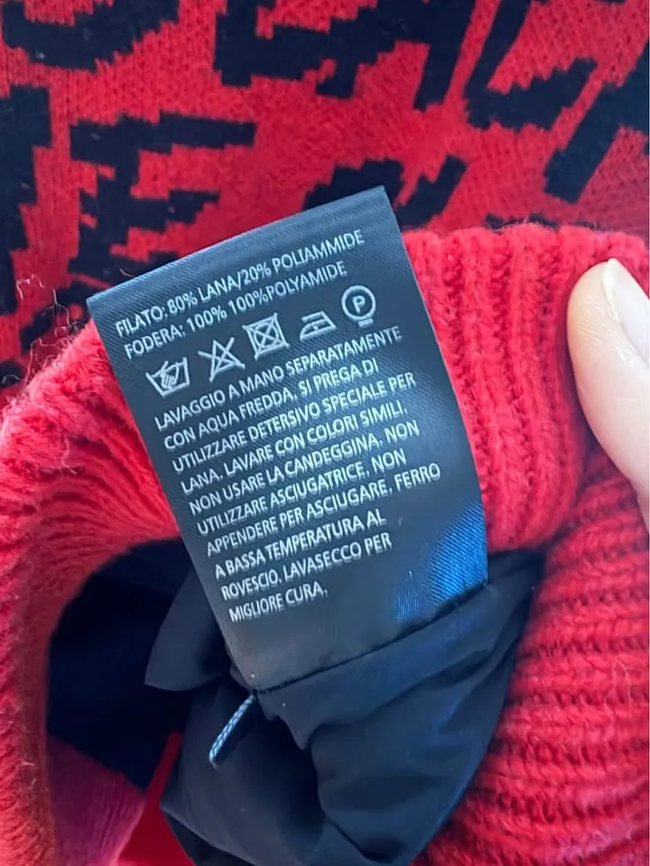 SOS Unisex Charlie Knit Windbreaker image indicator(5)