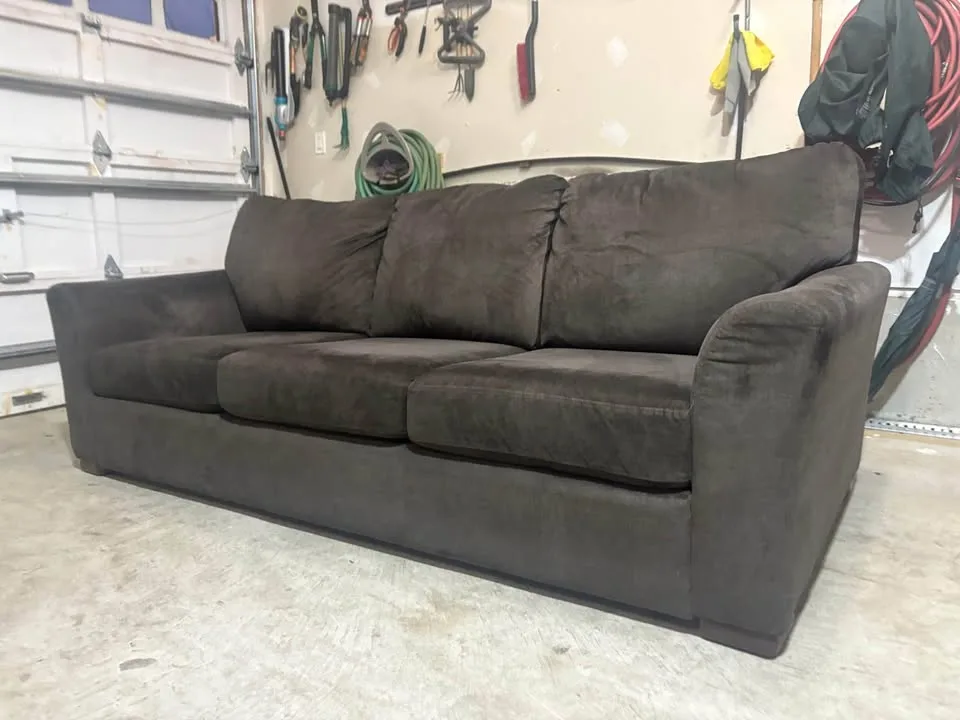 FREE DELIVERY✅ MICRO SUEDE GREY LARGE 3 SEATER COUCH / SOFA image indicator(5)