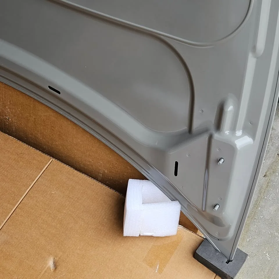 Tesla 1493370-SO-A MODEL Y FRONT HOOD NEW image indicator(2)