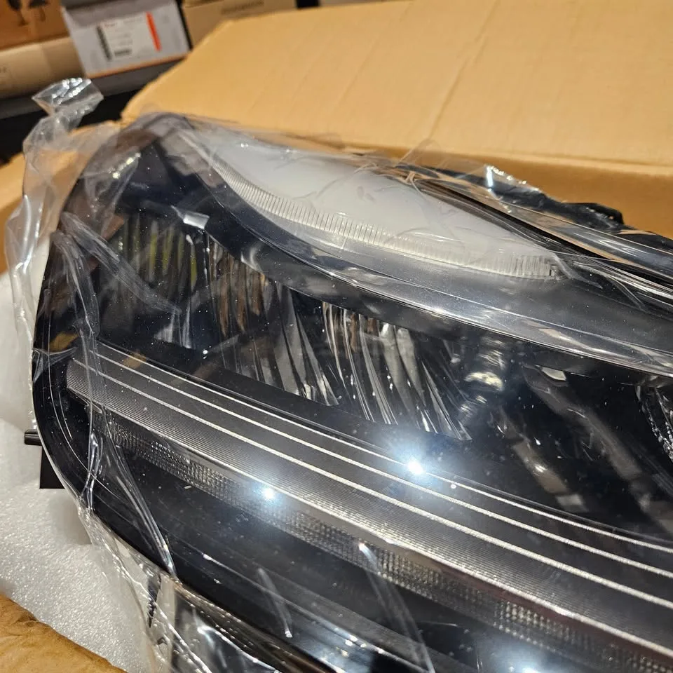 Tesla [hidden information]-C MODEL 3 RIGHT LED HEADLIGHT REFLECT image indicator(6)